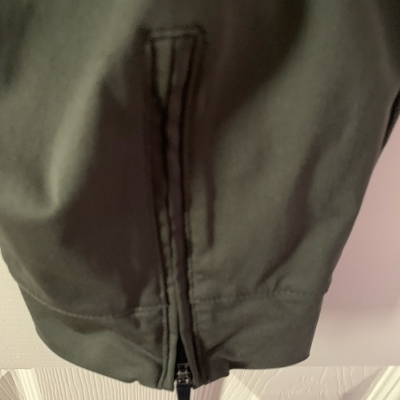 Men's Army Green Pants - Picture 3 of 4